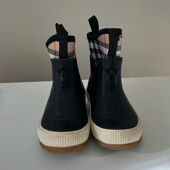 Burberry Vintage Check and Neoprene Children’s Rain boots